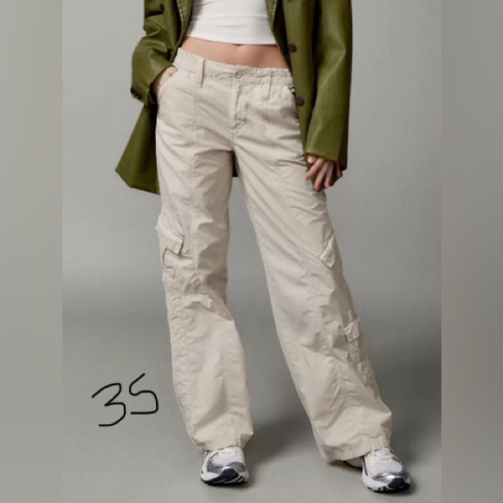 BDG low rise cargo pants